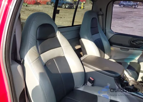 2001 Ford F-150 Svt Lightning z USA, uszkodzony, nr VIN 2FTZF073X1CA57080